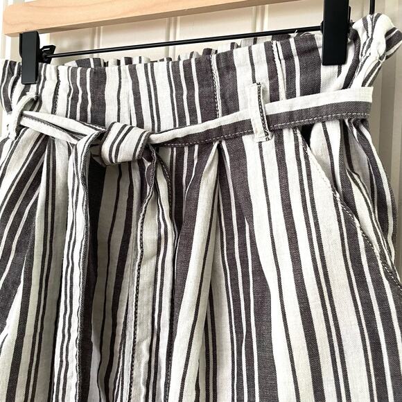 Divided Striped High Waisted Shorts - Picture 2 of 5